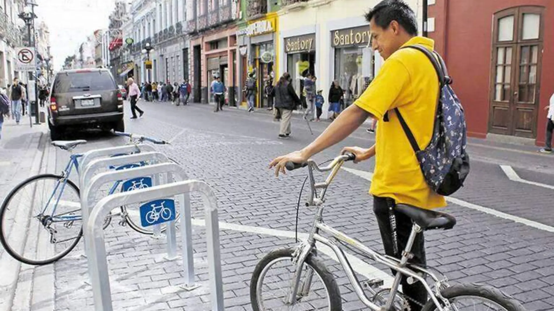 La construcción del primer biciestacionamiento masivo tiene un avance del 92 por ciento